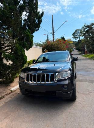 JEEP GRAND CHEROKEE 3.6 LAREDO 4X4 V6 24V GASOLINA 4P AUTOMÁTICO